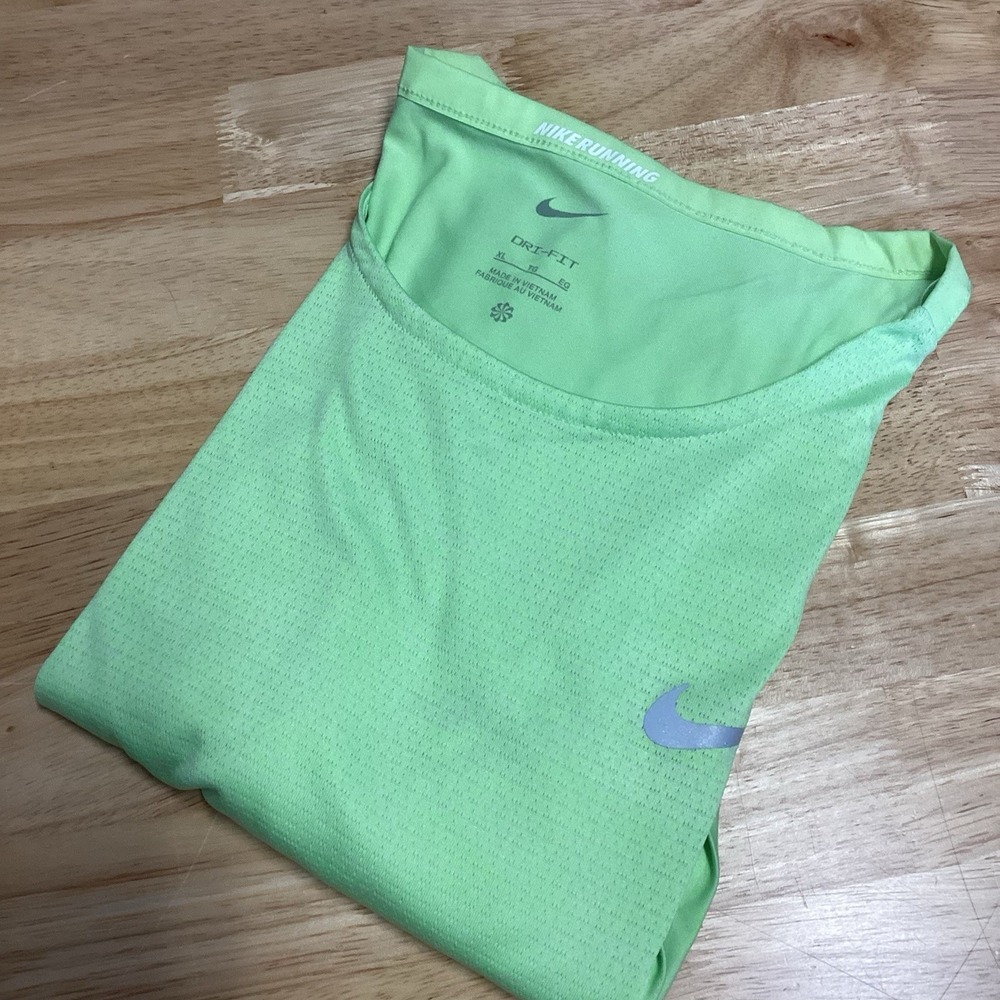 Mens Nike Running Short Sleeve Performance Tshirt - XL - Lime Green